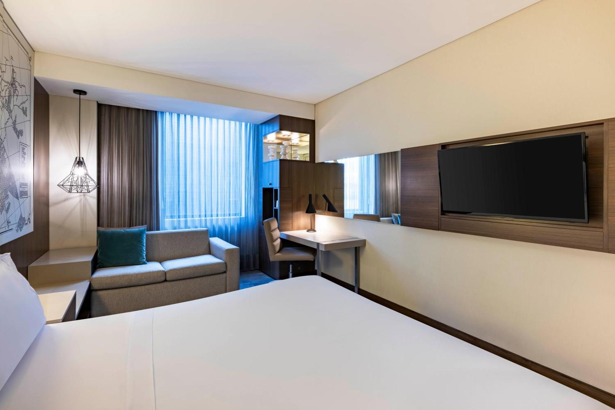 מלון Courtyard By Marriott Bogota Airport מראה חיצוני תמונה