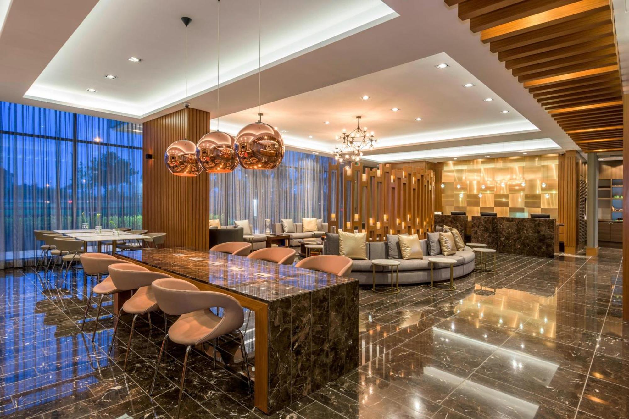 מלון Courtyard By Marriott Bogota Airport מראה חיצוני תמונה