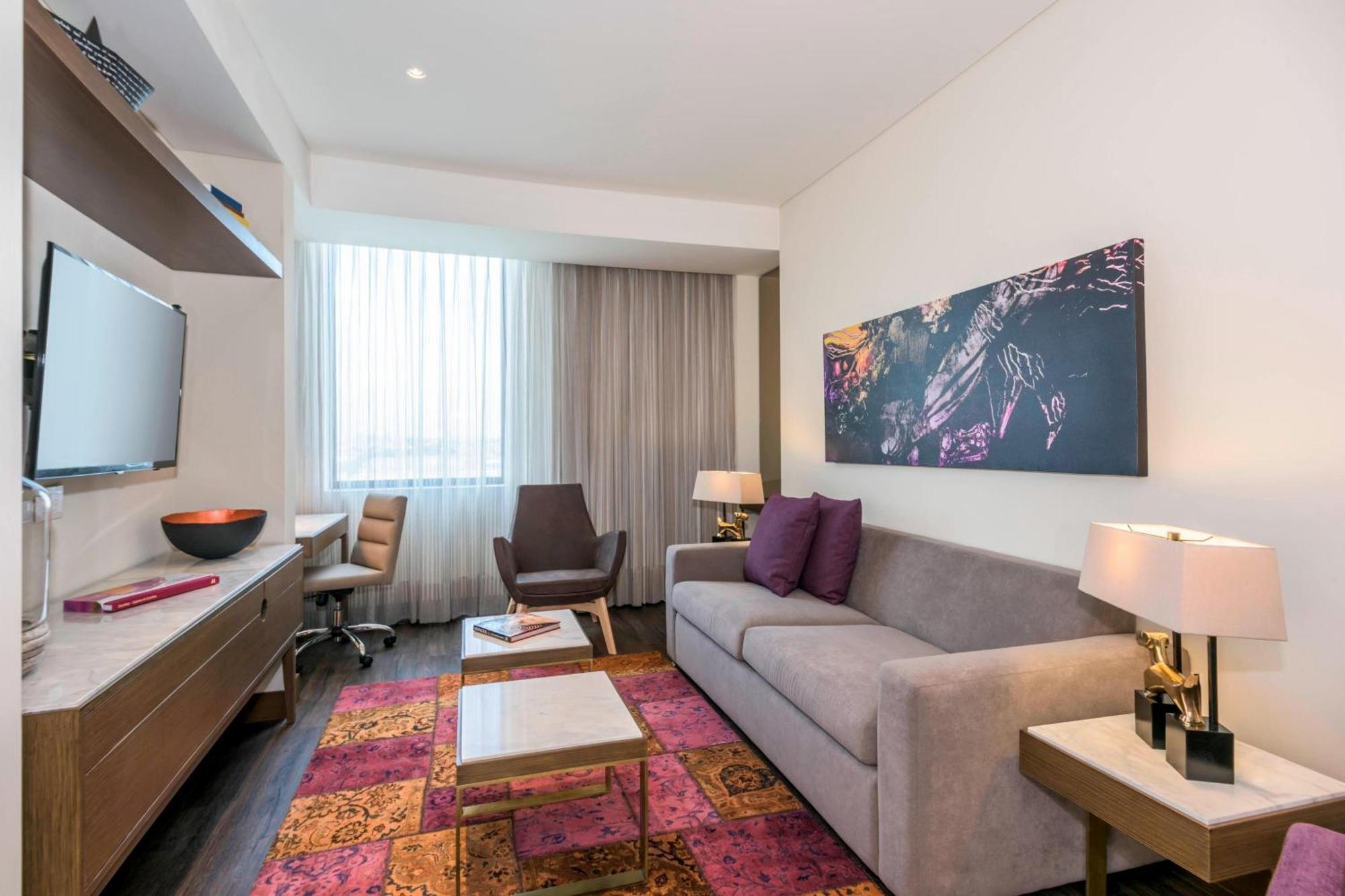 מלון Courtyard By Marriott Bogota Airport מראה חיצוני תמונה